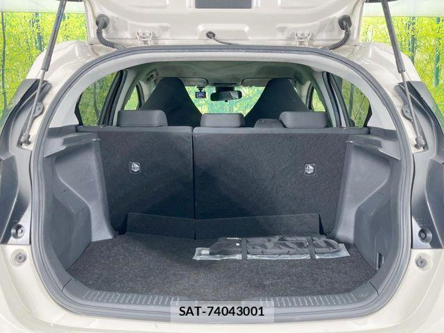 Toyota AQUA 2023-07 6674941-9