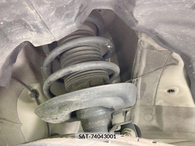 Toyota AQUA 2023-07 6674941-19