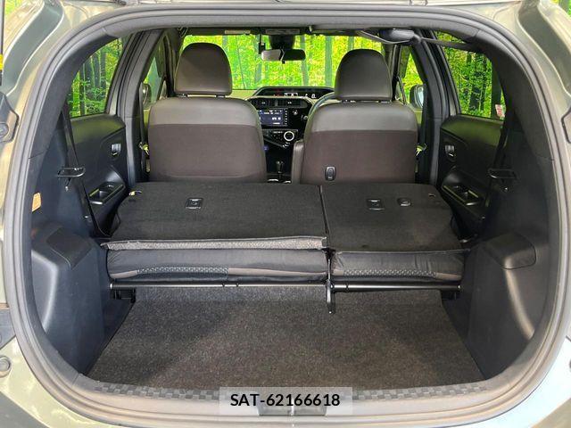 Toyota AQUA 2019-06 6674951-9