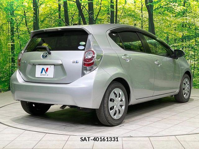 Toyota AQUA 2012-10 6674977-16