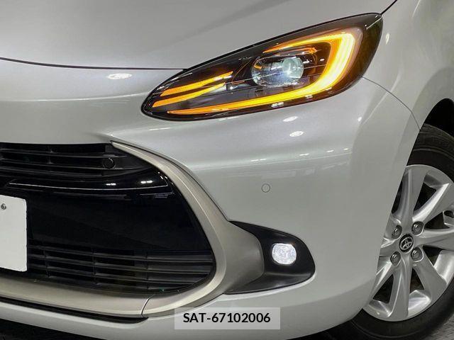 Toyota AQUA 2022-11 6674935-11