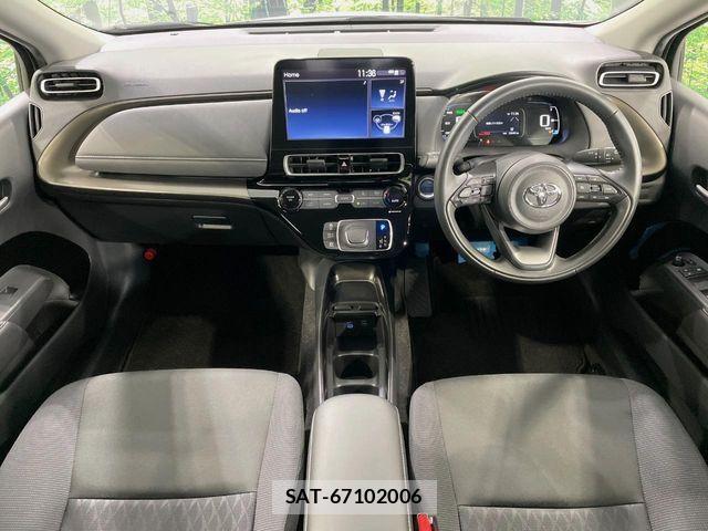 Toyota AQUA 2022-11 6674935-1