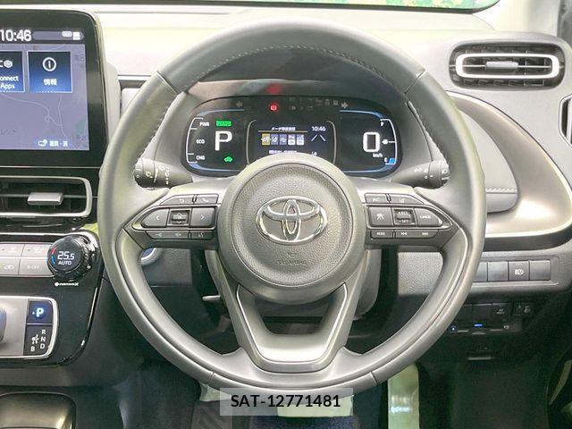 Toyota AQUA 2021-10 6674932-8