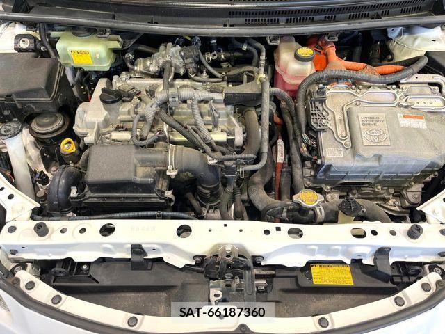 Toyota AQUA 2013-03 6674975-17
