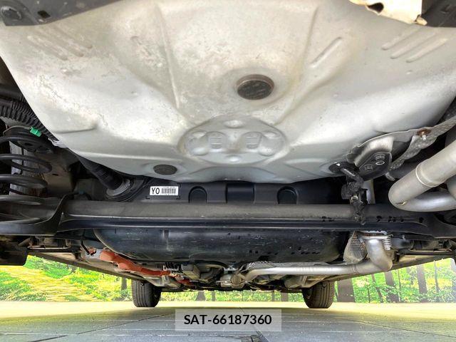 Toyota AQUA 2013-03 6674975-18