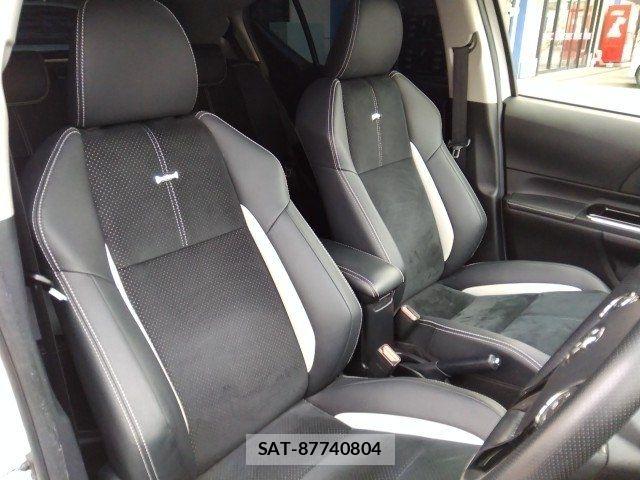 Toyota AQUA 2015-05 6674957-10