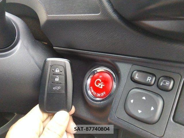 Toyota AQUA 2015-05 6674957-13