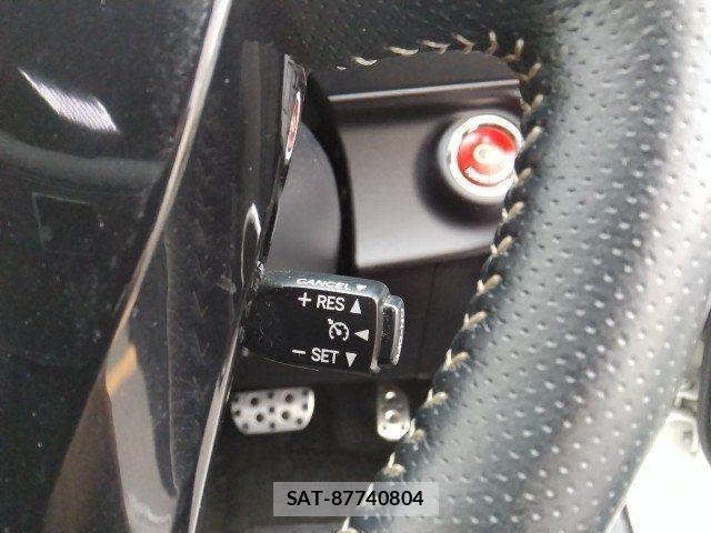 Toyota AQUA 2015-05 6674957-16