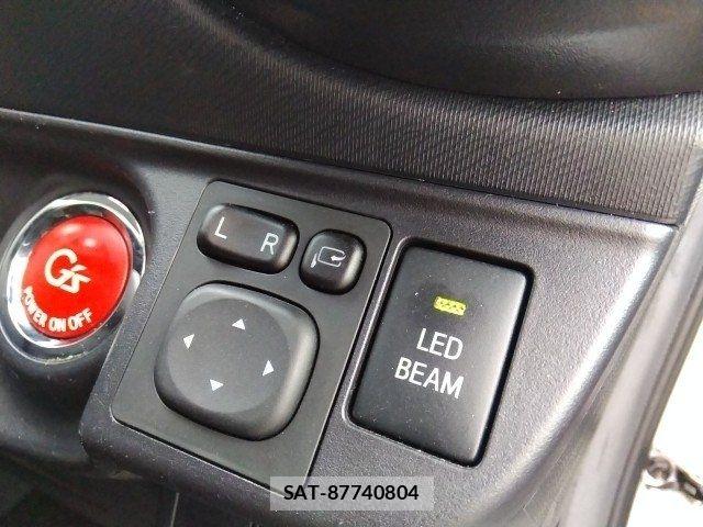 Toyota AQUA 2015-05 6674957-27