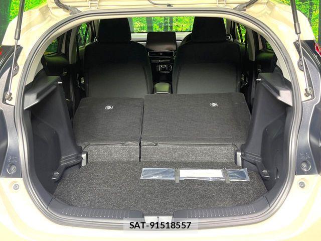 Toyota AQUA 2022-03 6674931-9