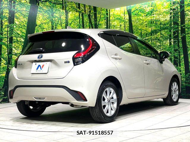 Toyota AQUA 2022-03 6674931-16