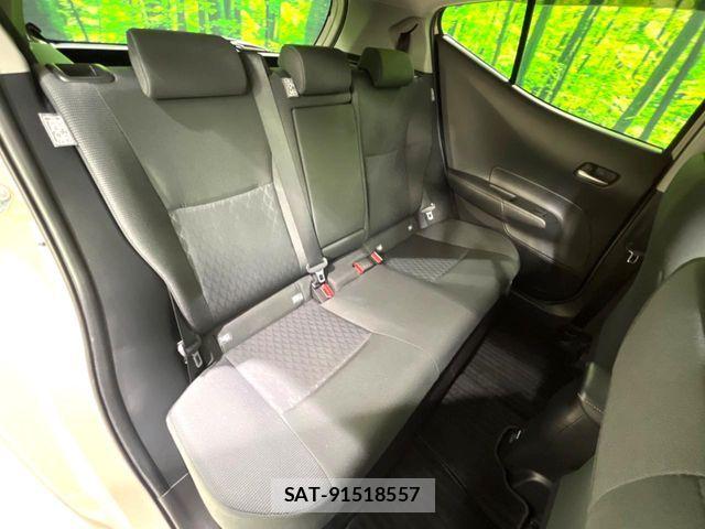 Toyota AQUA 2022-03 6674931-8