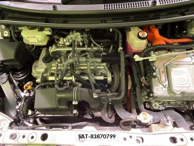 Toyota AQUA 2019-03 6674964-17