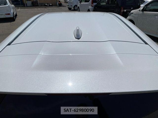 Toyota AQUA 2022-09 6674940-10