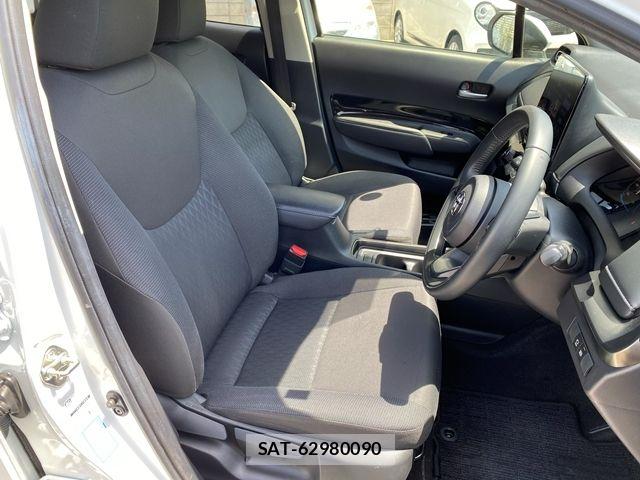 Toyota AQUA 2022-09 6674940-13