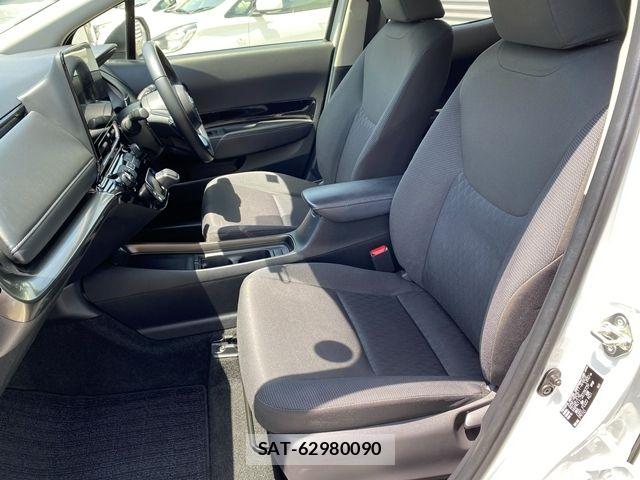 Toyota AQUA 2022-09 6674940-14