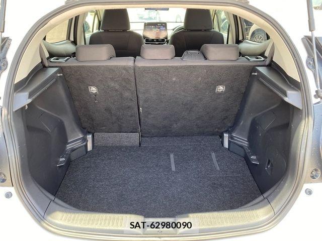 Toyota AQUA 2022-09 6674940-17