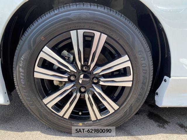 Toyota AQUA 2022-09 6674940-24