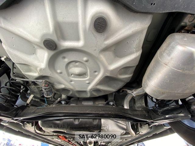 Toyota AQUA 2022-09 6674940-25