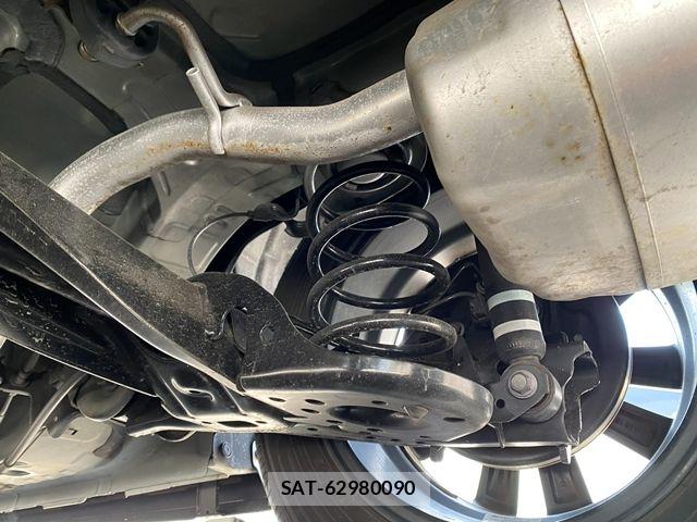 Toyota AQUA 2022-09 6674940-26