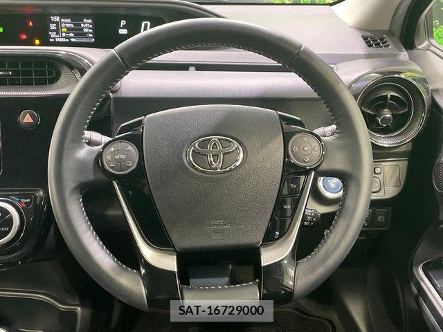 Toyota AQUA 2017-08 6674955-11