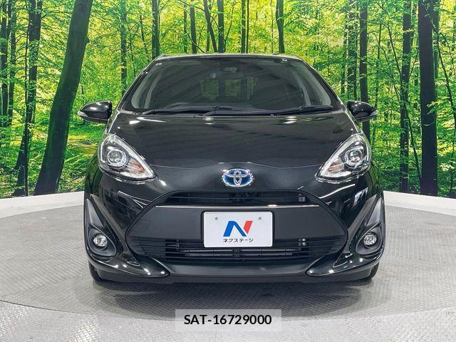Toyota AQUA 2017-08 6674955-14