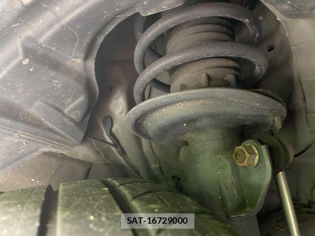 Toyota AQUA 2017-08 6674955-19