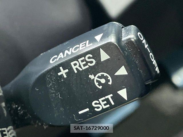 Toyota AQUA 2017-08 6674955-7