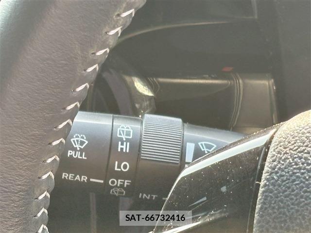 Toyota AQUA 2018-10 6674945-25