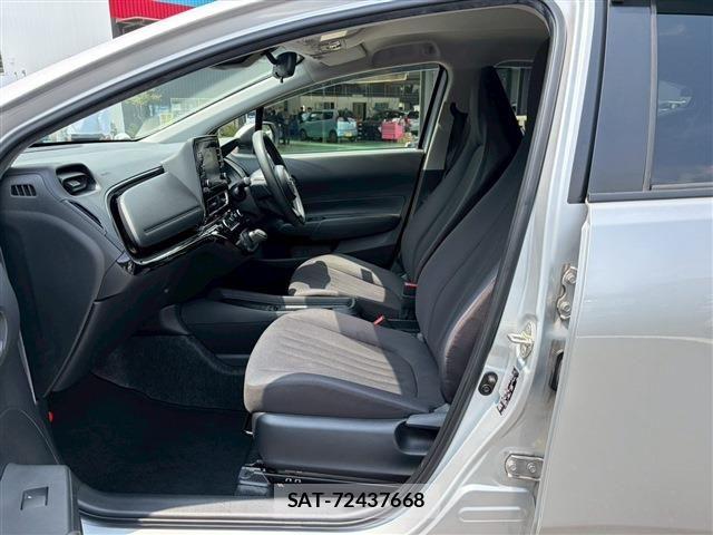 Toyota AQUA 2022-09 6674946-11
