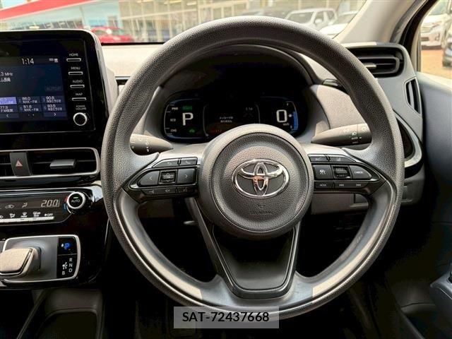 Toyota AQUA 2022-09 6674946-17