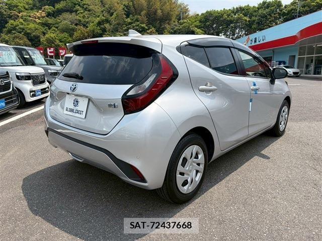 Toyota AQUA 2022-09 6674946-5