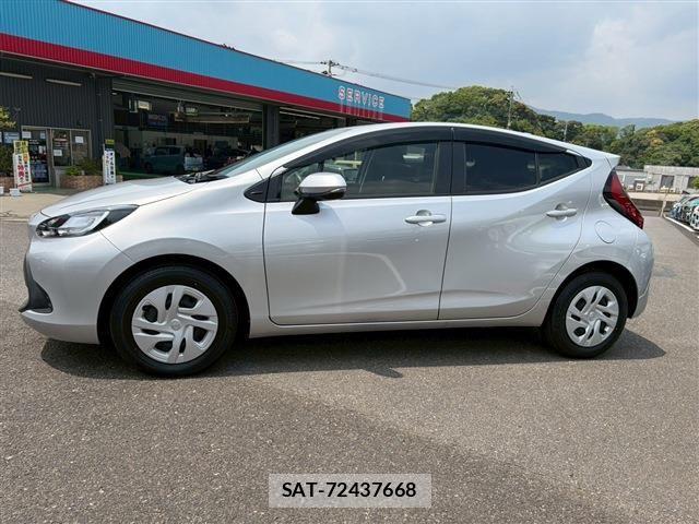 Toyota AQUA 2022-09 6674946-8