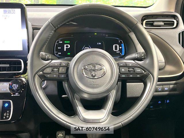 Toyota AQUA 2022-05 6674930-10