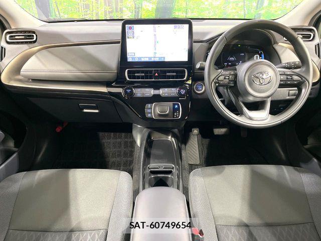 Toyota AQUA 2022-05 6674930-1