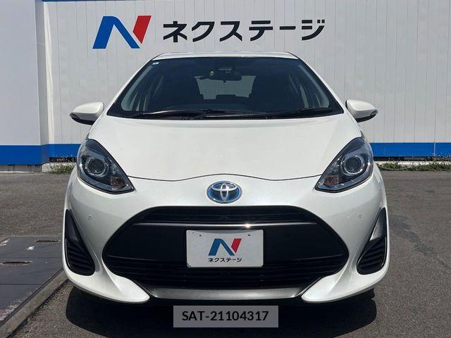 Toyota AQUA 2018-10 6674954-13
