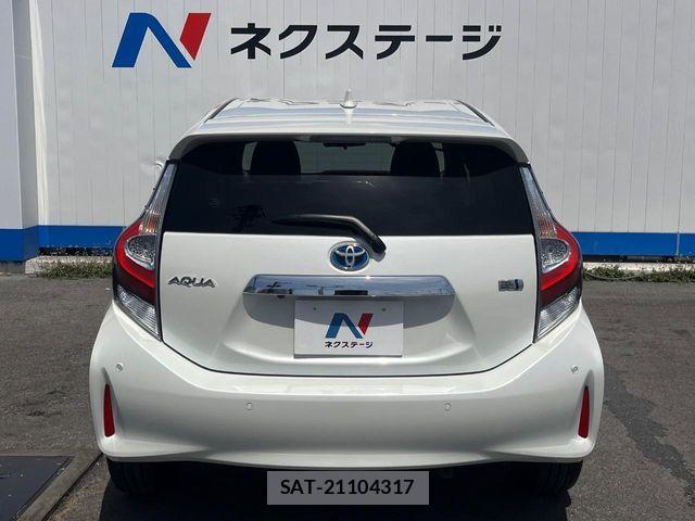 Toyota AQUA 2018-10 6674954-14