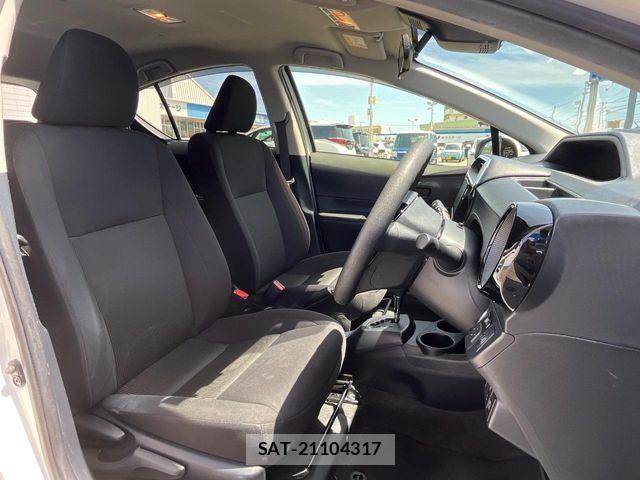 Toyota AQUA 2018-10 6674954-7