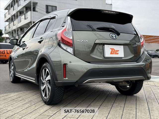Toyota AQUA 2019-01 6682572-14