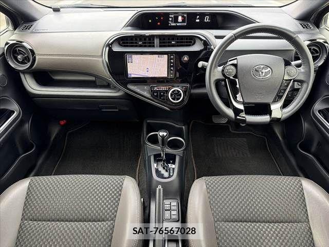 Toyota AQUA 2019-01 6682572-1