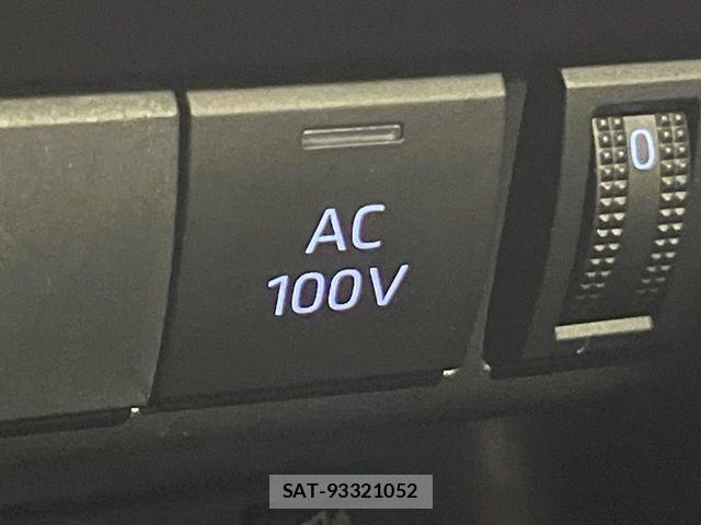 Toyota AQUA 2023-07 6683679-5