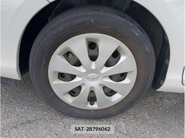 Toyota AQUA 2013-03 6682576-9