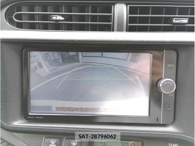 Toyota AQUA 2013-03 6682576-19
