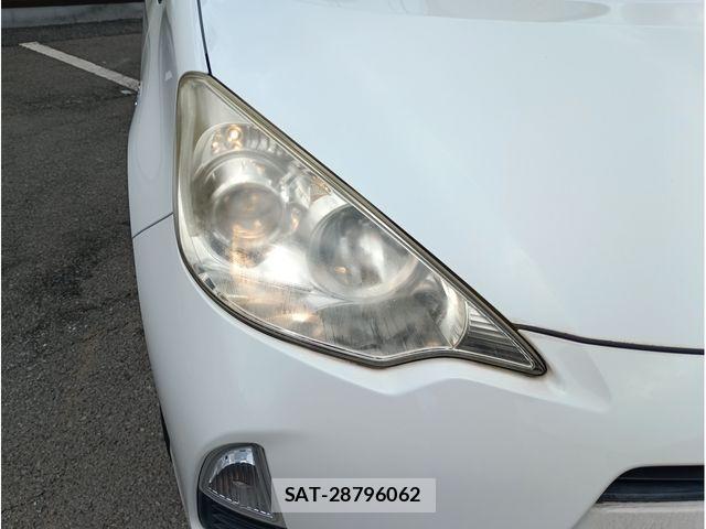 Toyota AQUA 2013-03 6682576-8