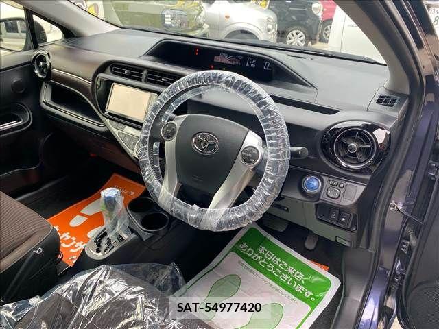 Toyota AQUA 2015-10 6690911-3