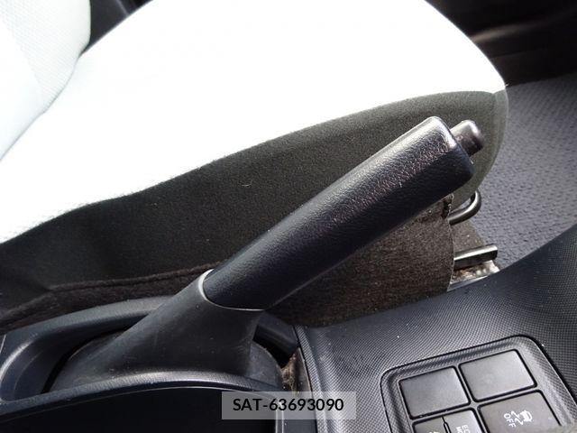 Toyota AQUA 2019-10 6690910-22