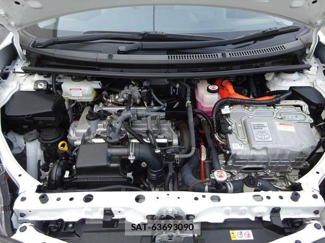 Toyota AQUA 2019-10 6690910-3