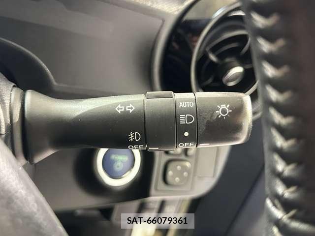 Toyota AQUA 2018-06 6690907-10