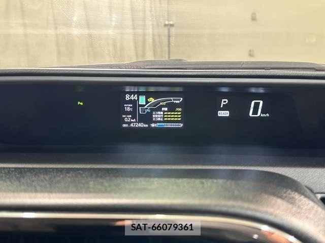 Toyota AQUA 2018-06 6690907-11