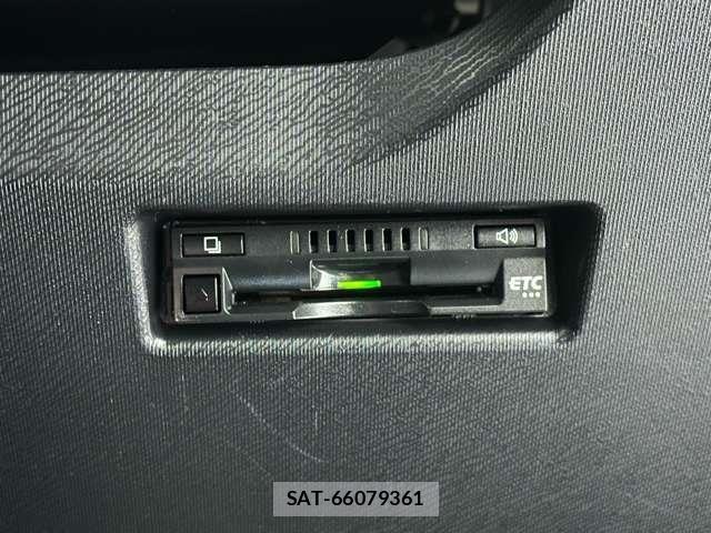 Toyota AQUA 2018-06 6690907-14